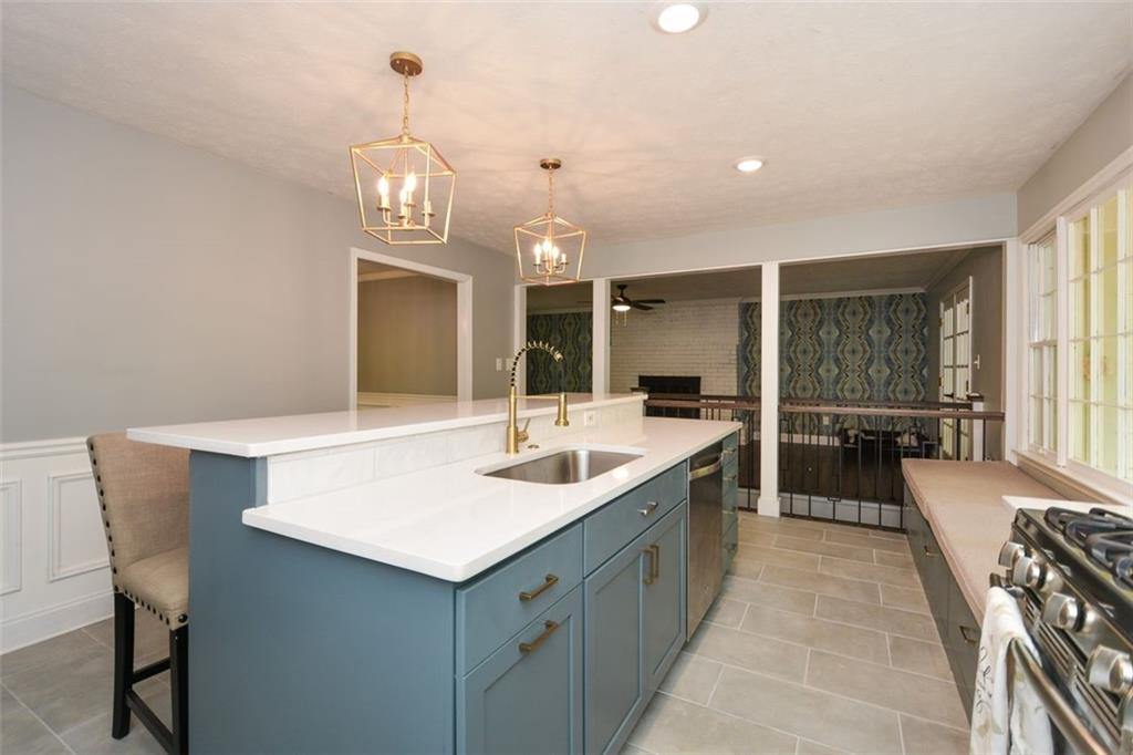 2840 Wendy Lane