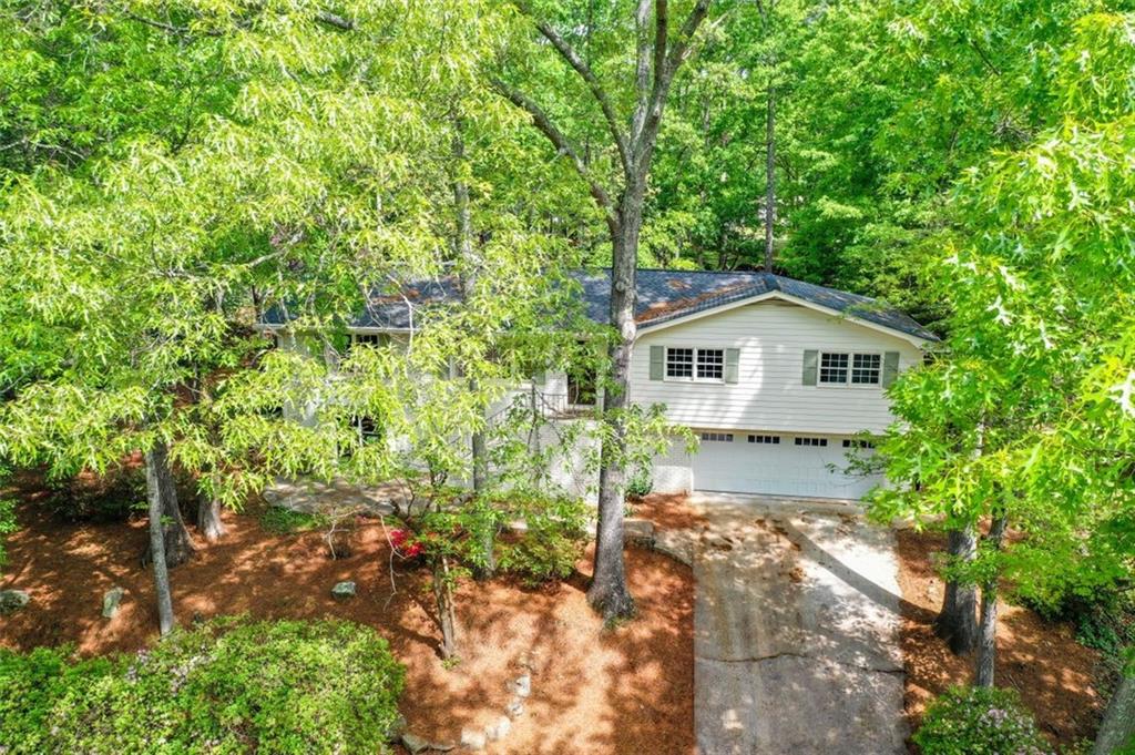 2840 Wendy Lane