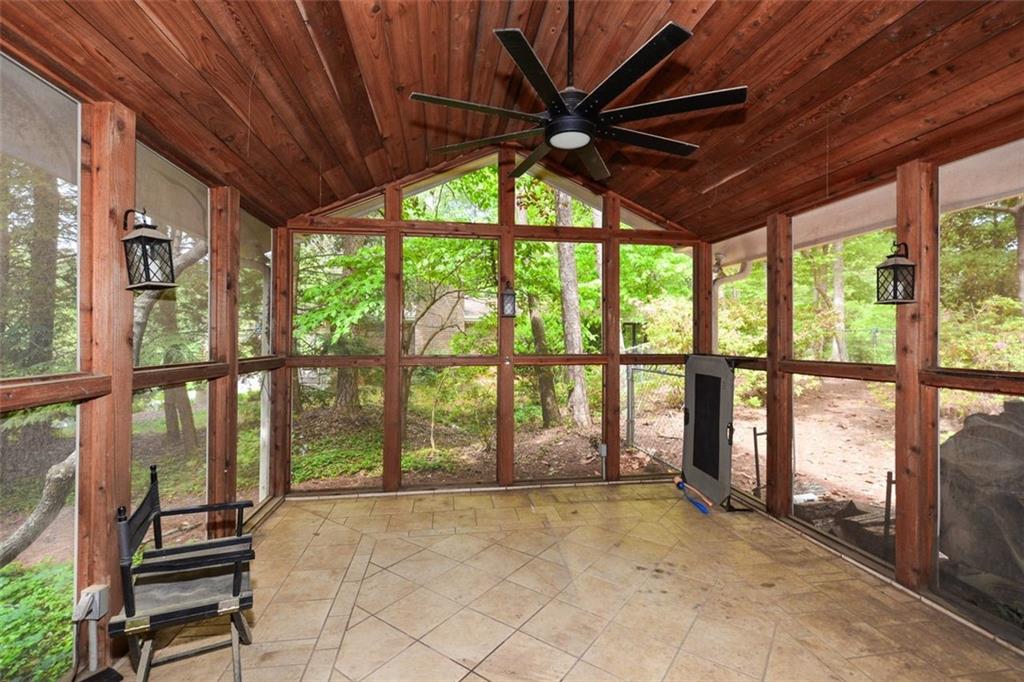 2840 Wendy Lane