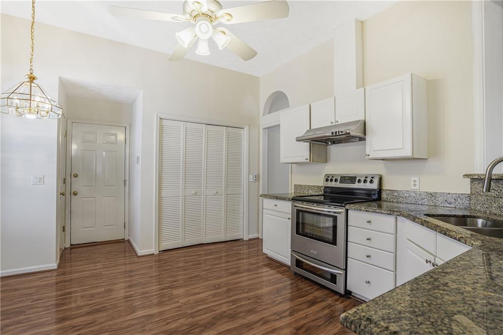 4124 Berwick Farm Drive