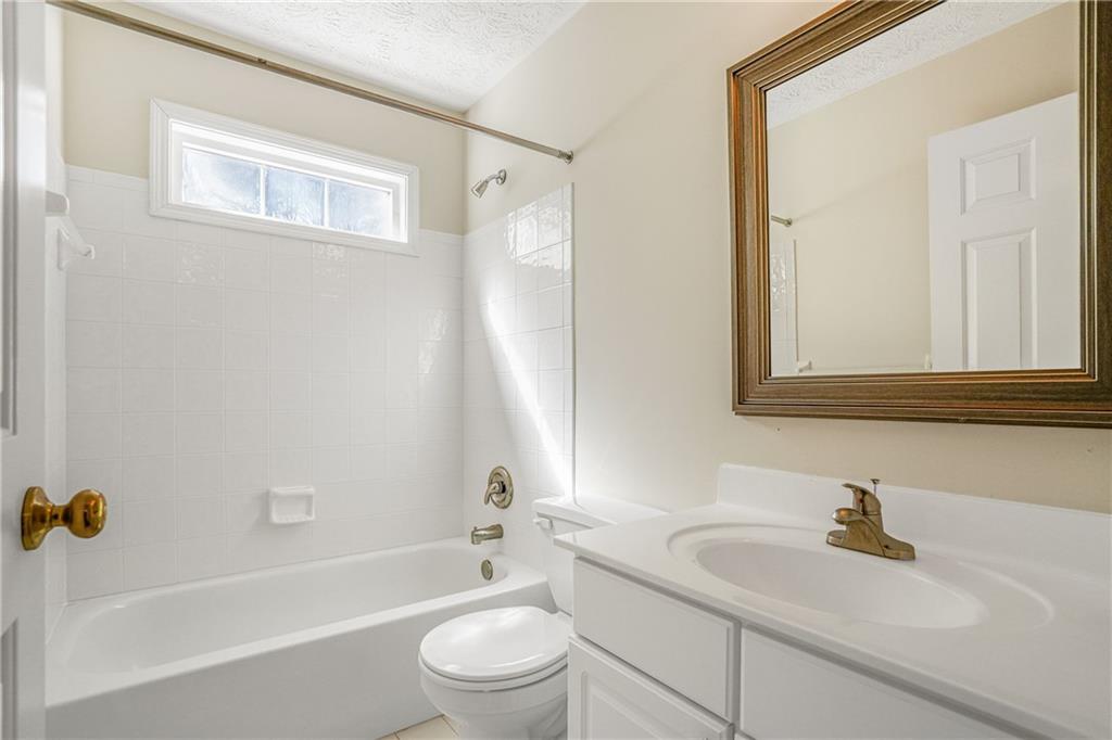4124 Berwick Farm Drive