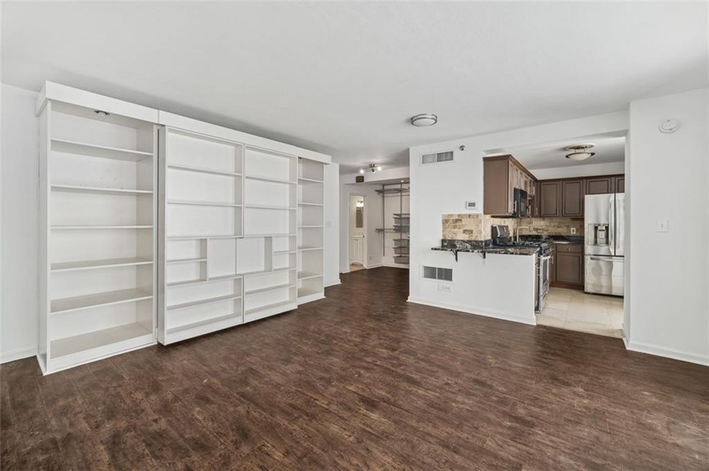 620 PEACHTREE Street NE Unit 1716