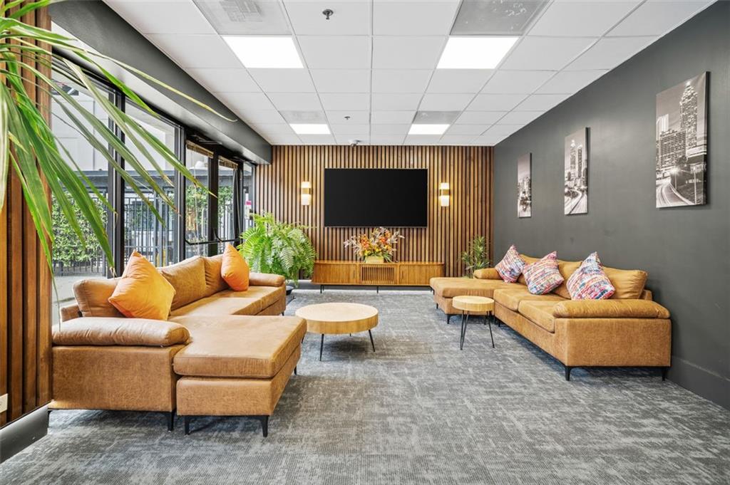620 PEACHTREE Street NE Unit 1716