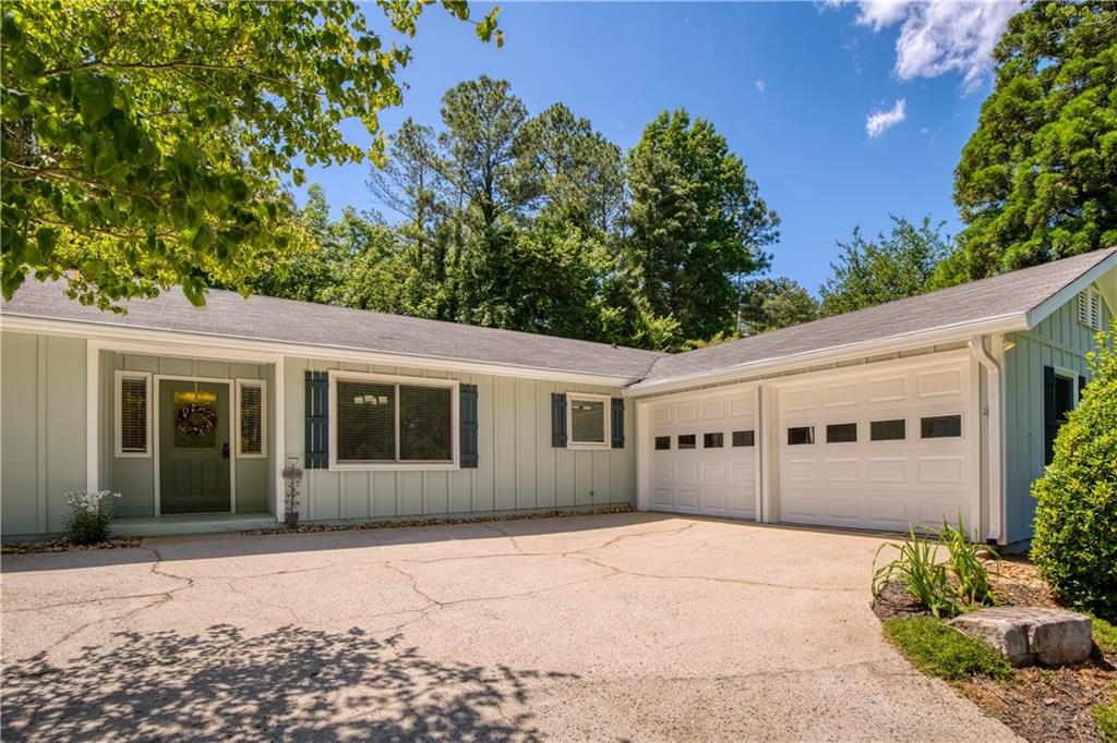 340 Monivea Lane