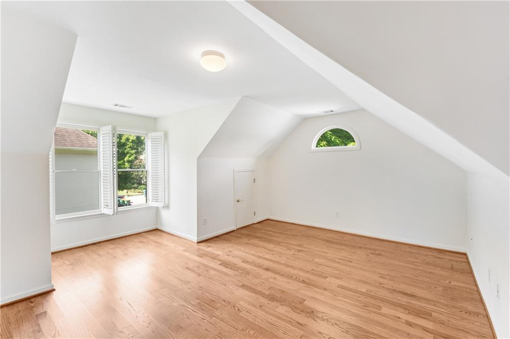 290 Windsor Gate Cove