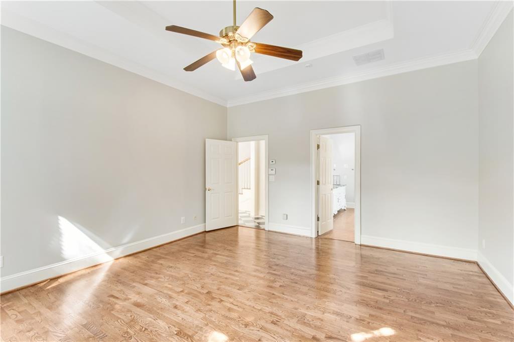 290 Windsor Gate Cove