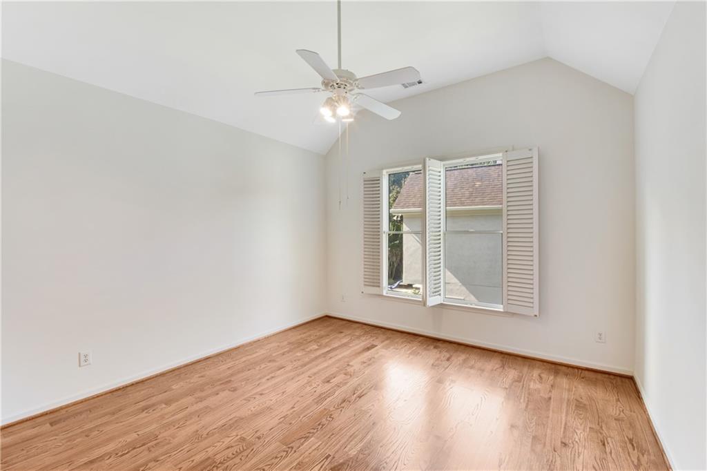 290 Windsor Gate Cove