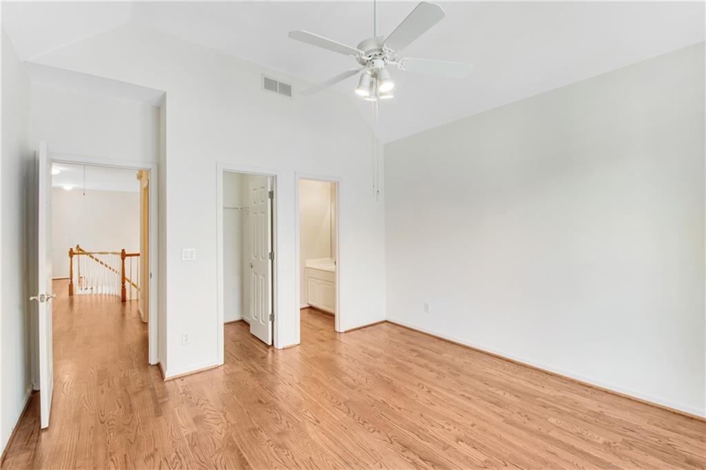 290 Windsor Gate Cove