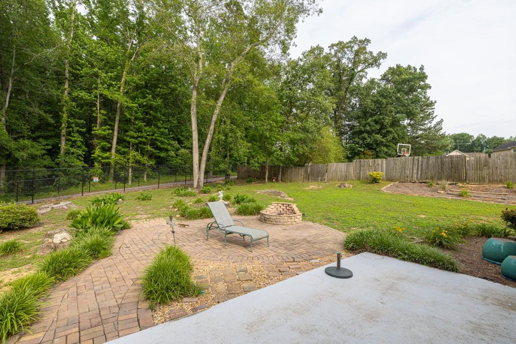 1520 Great Oaks Drive