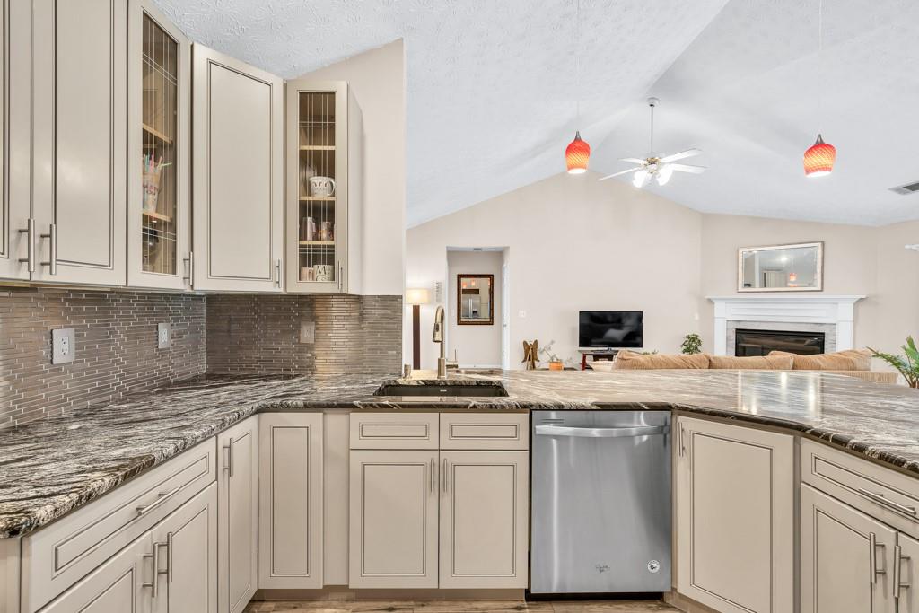 1520 Great Oaks Drive
