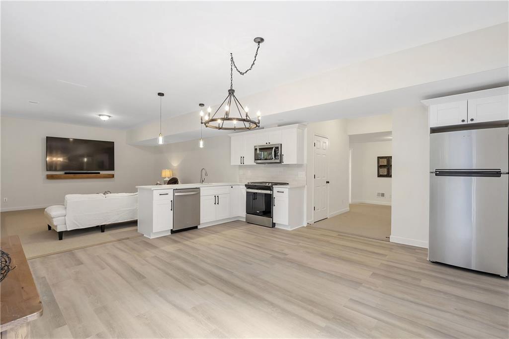 14472 Club Circle