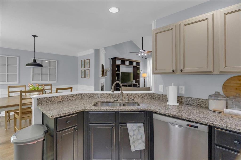 141 WEATHERSTONE Drive