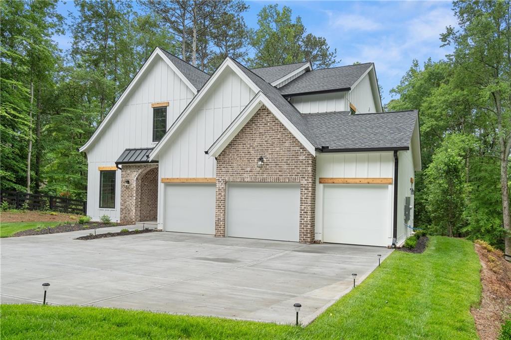2595 Grassview Drive