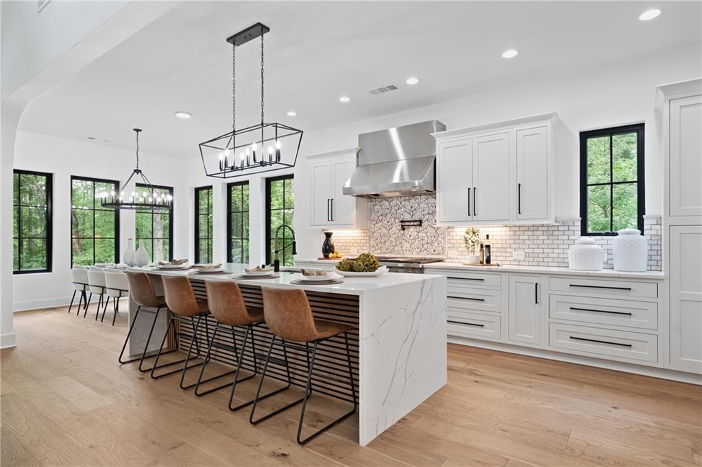 2595 Grassview Drive
