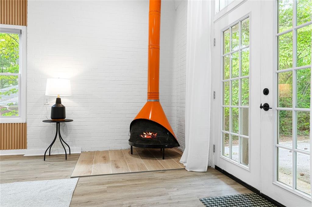 2349 ECHO CLIFF Court NE