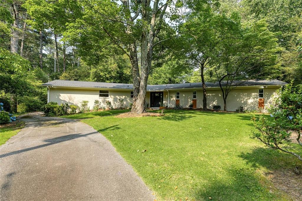 2349 ECHO CLIFF Court NE