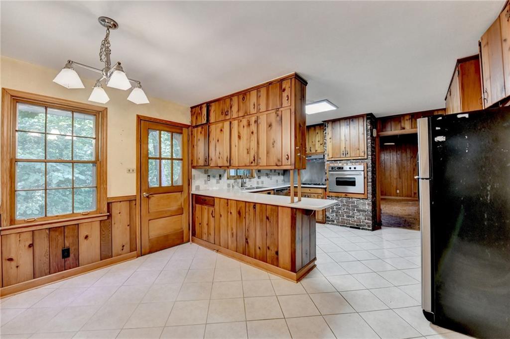 1970 Fisher Trail NE