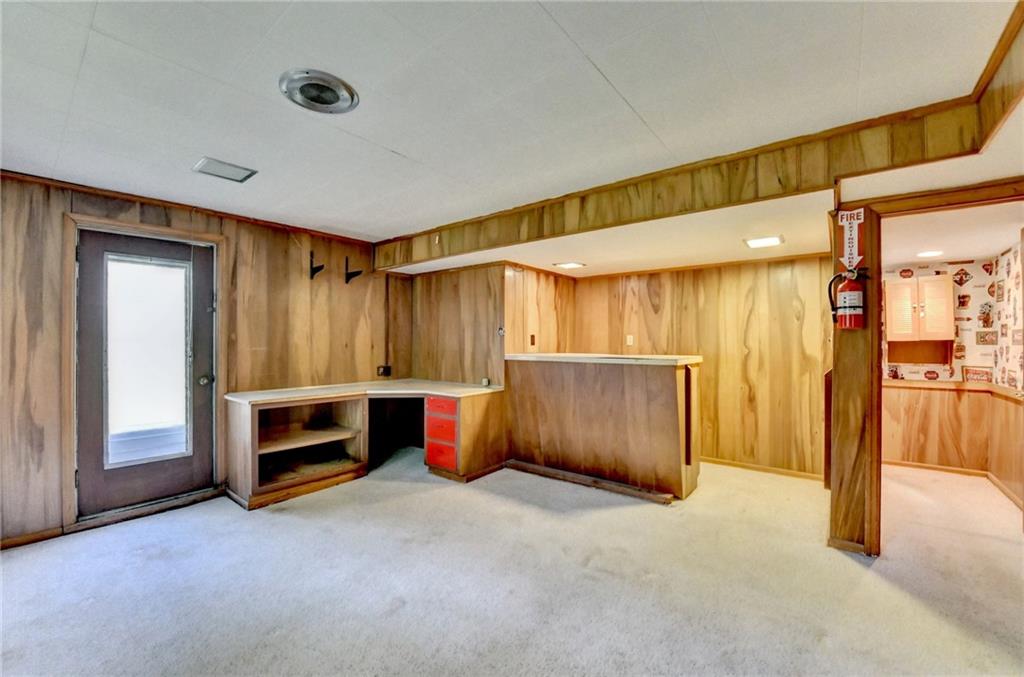 1970 Fisher Trail NE