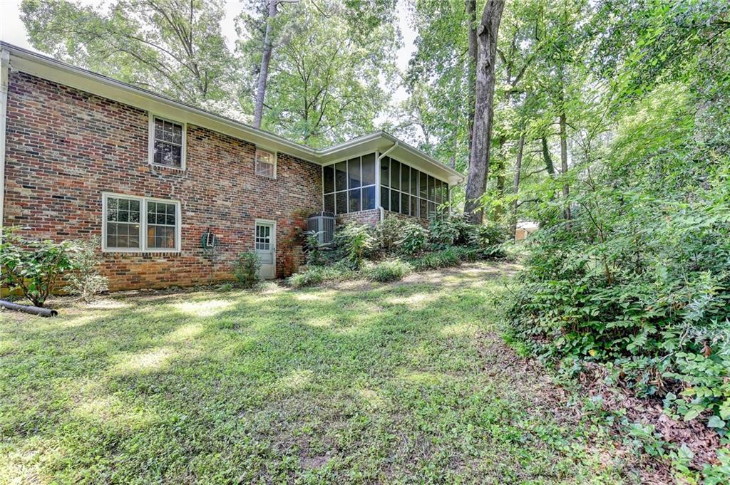 1970 Fisher Trail NE