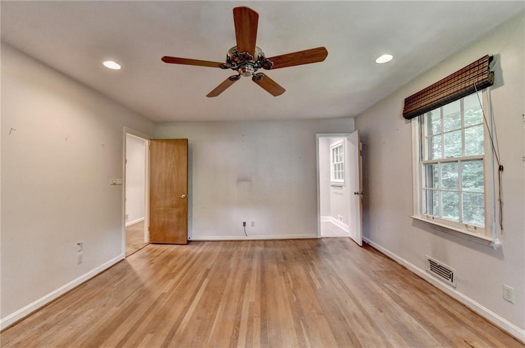 1970 Fisher Trail NE