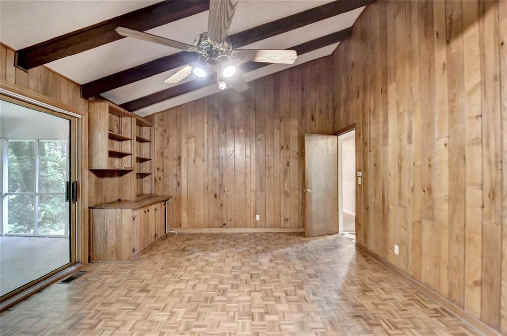 1970 Fisher Trail NE