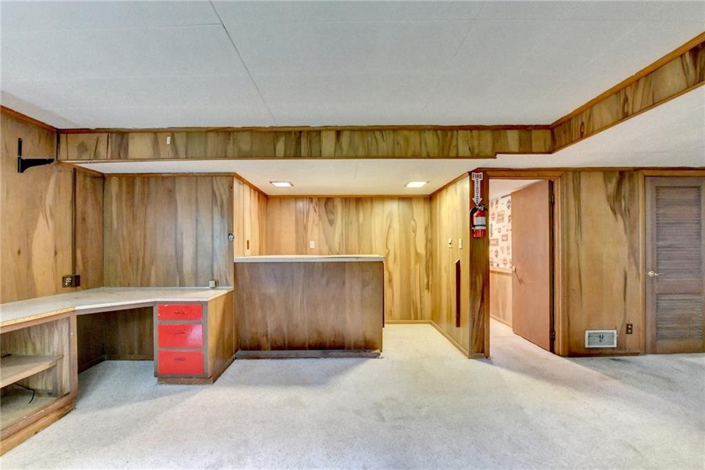 1970 Fisher Trail NE