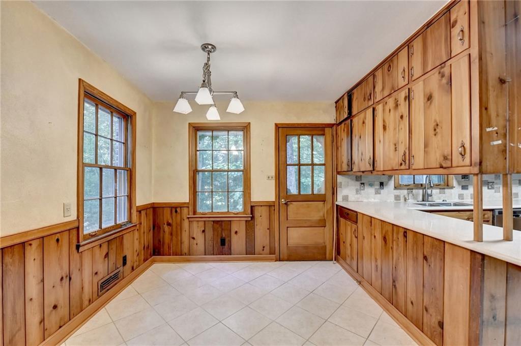 1970 Fisher Trail NE