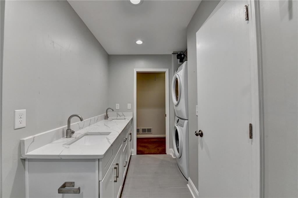 1970 Fisher Trail NE
