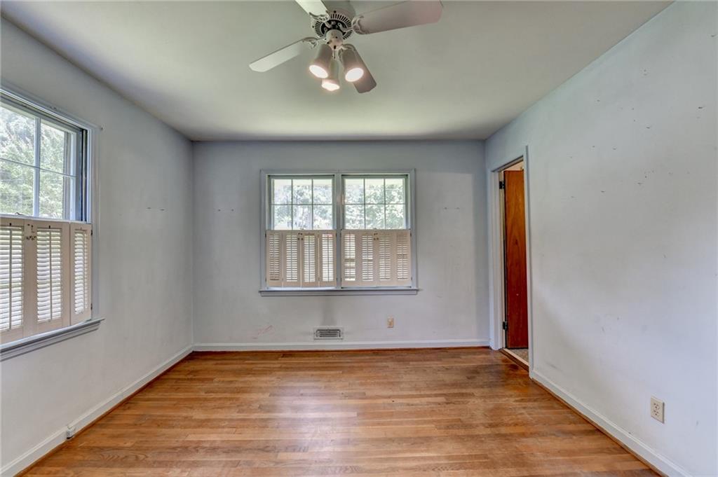 1970 Fisher Trail NE