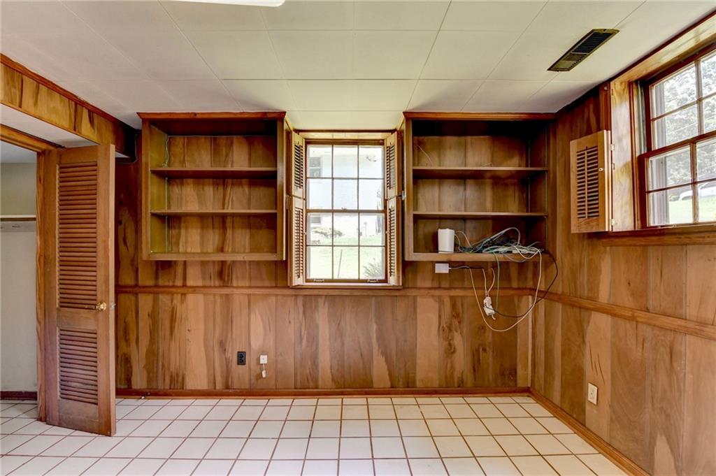 1970 Fisher Trail NE