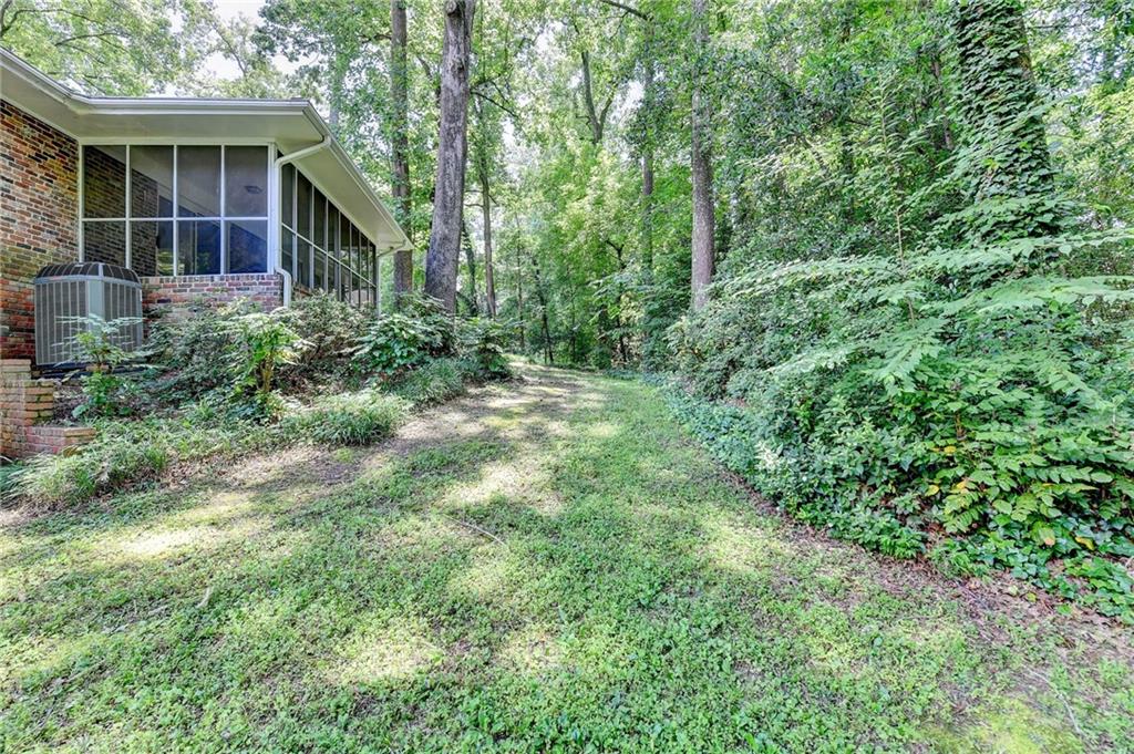 1970 Fisher Trail NE