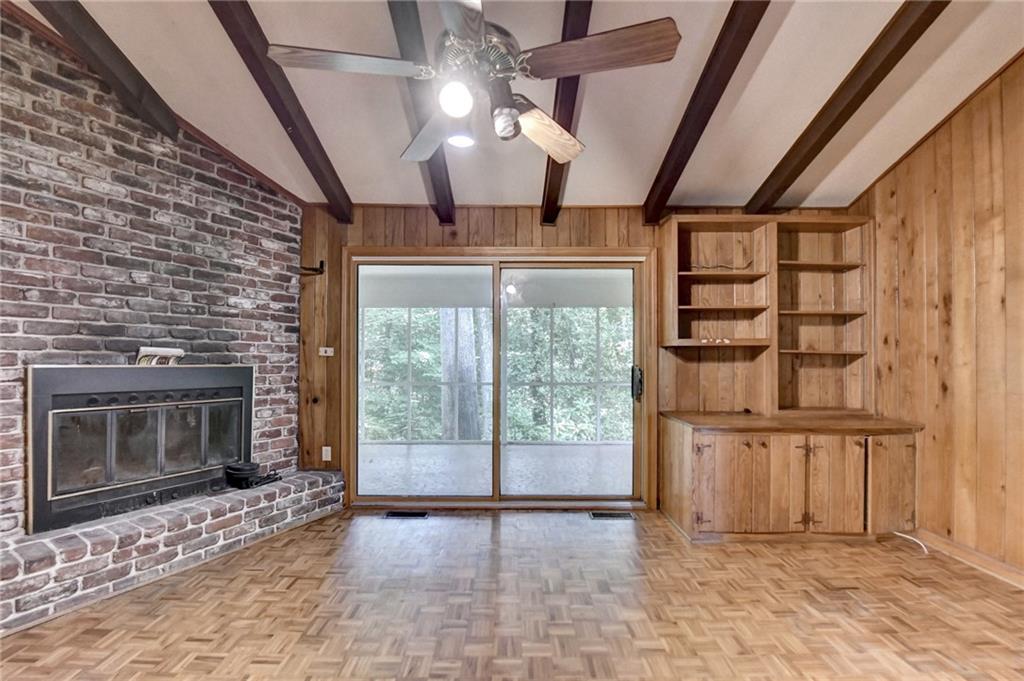 1970 Fisher Trail NE