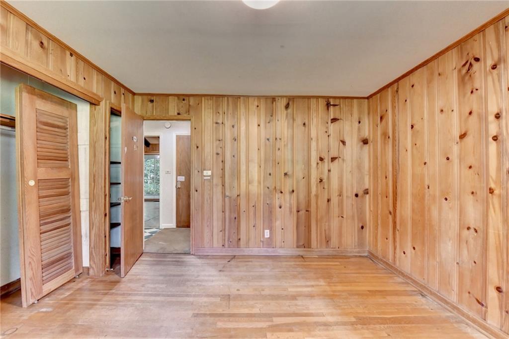 1970 Fisher Trail NE
