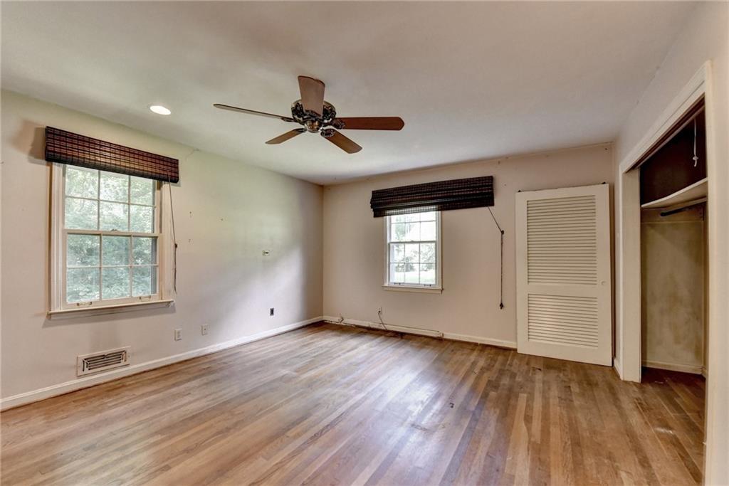1970 Fisher Trail NE