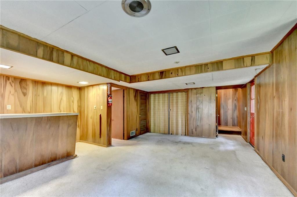 1970 Fisher Trail NE