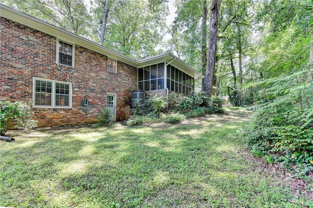 1970 Fisher Trail NE