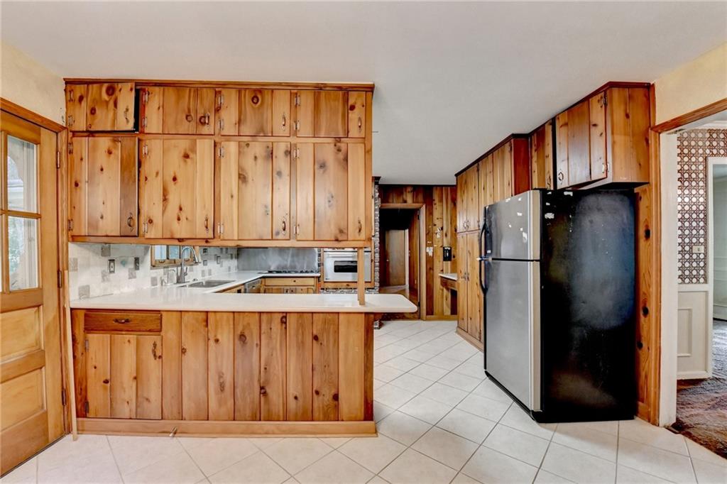 1970 Fisher Trail NE