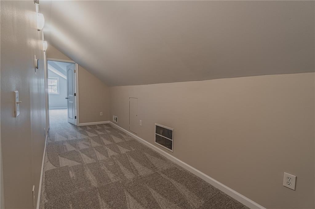 1555 New Street NE