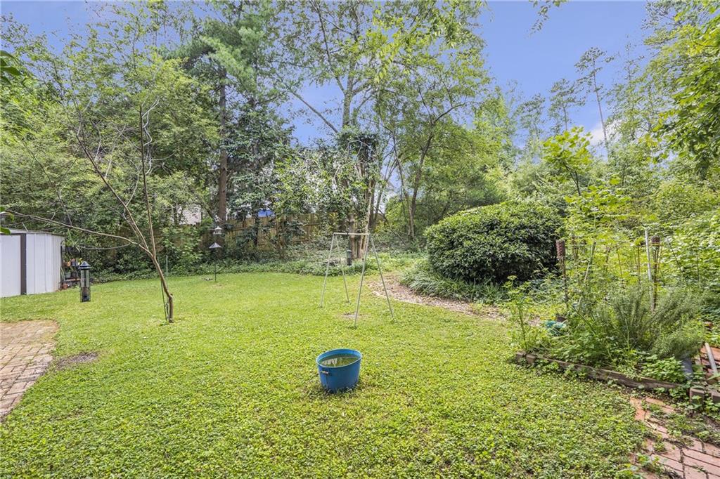 1908 E Roxboro Road NE