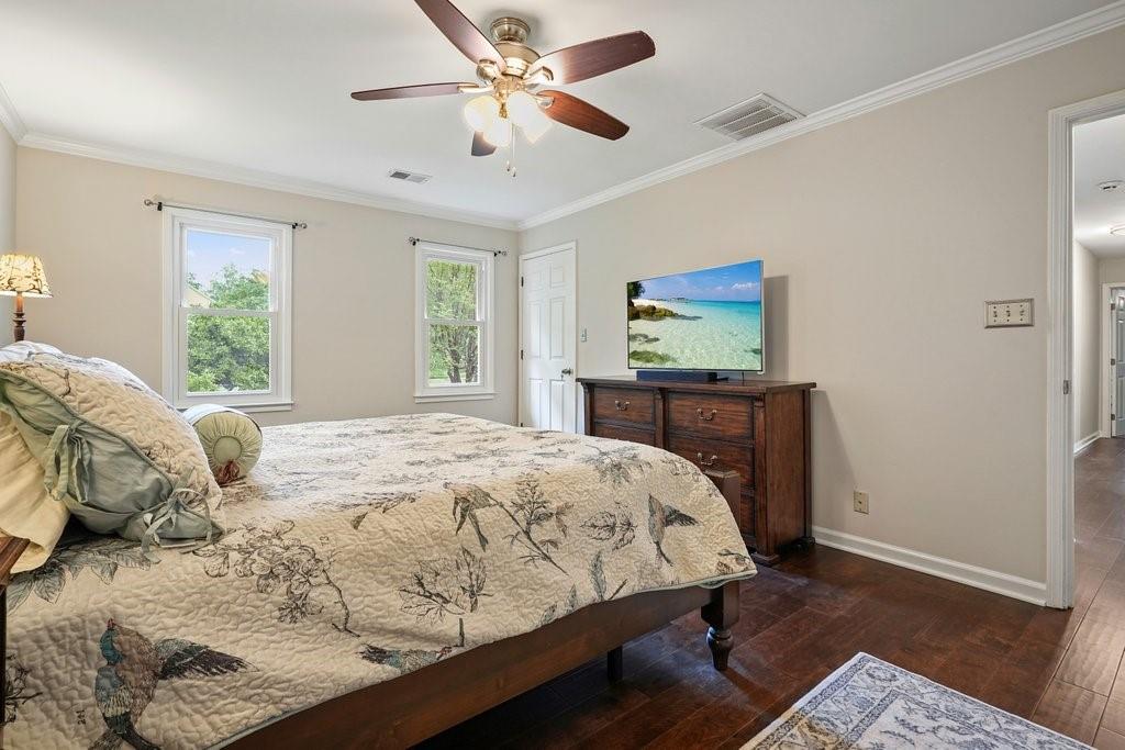 2801 Holly Oaks Drive