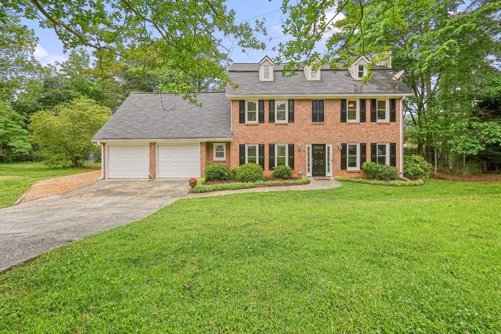 2801 Holly Oaks Drive