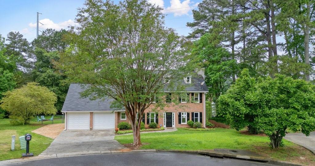 2801 Holly Oaks Drive