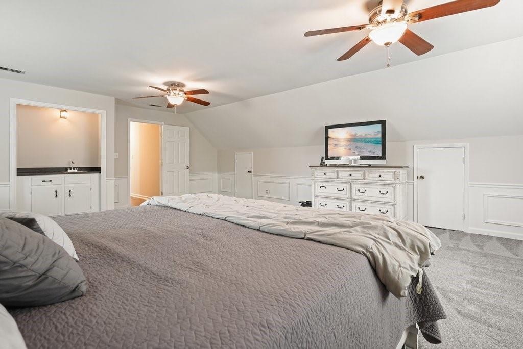2801 Holly Oaks Drive