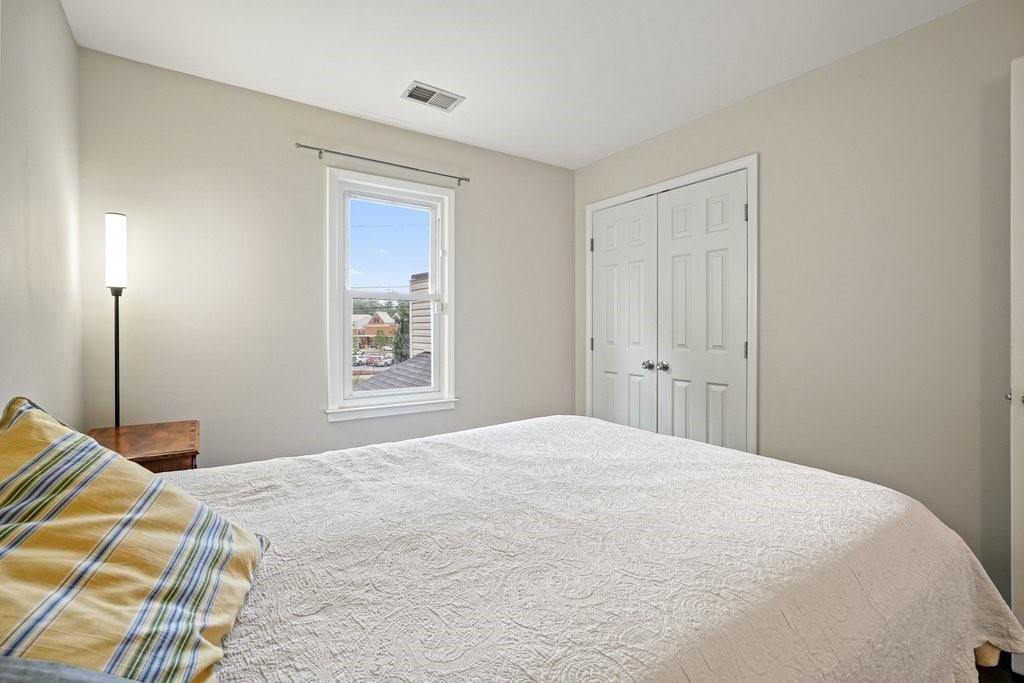 2801 Holly Oaks Drive