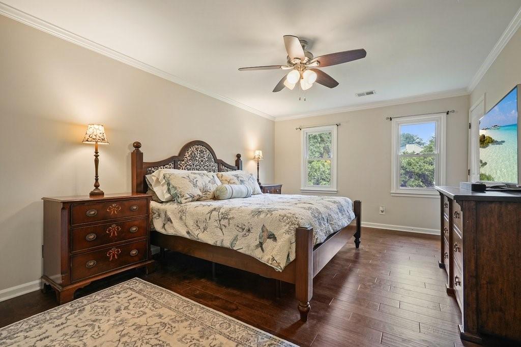 2801 Holly Oaks Drive