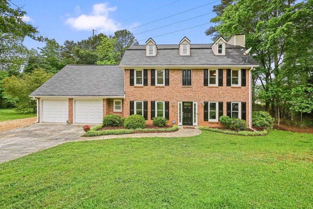 2801 Holly Oaks Drive