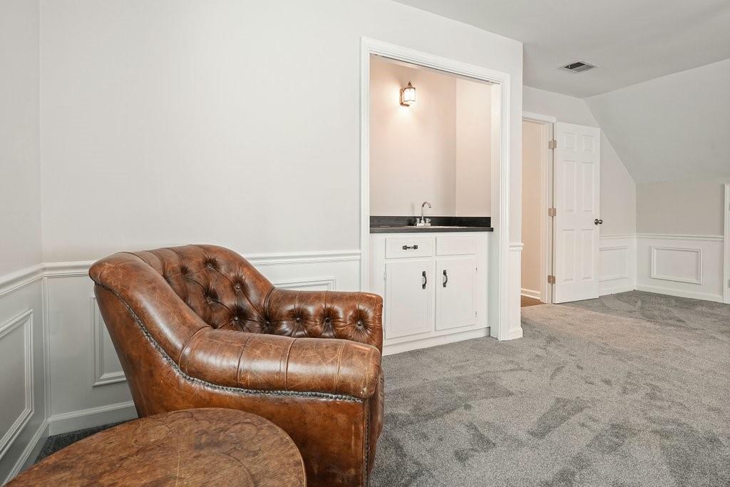 2801 Holly Oaks Drive