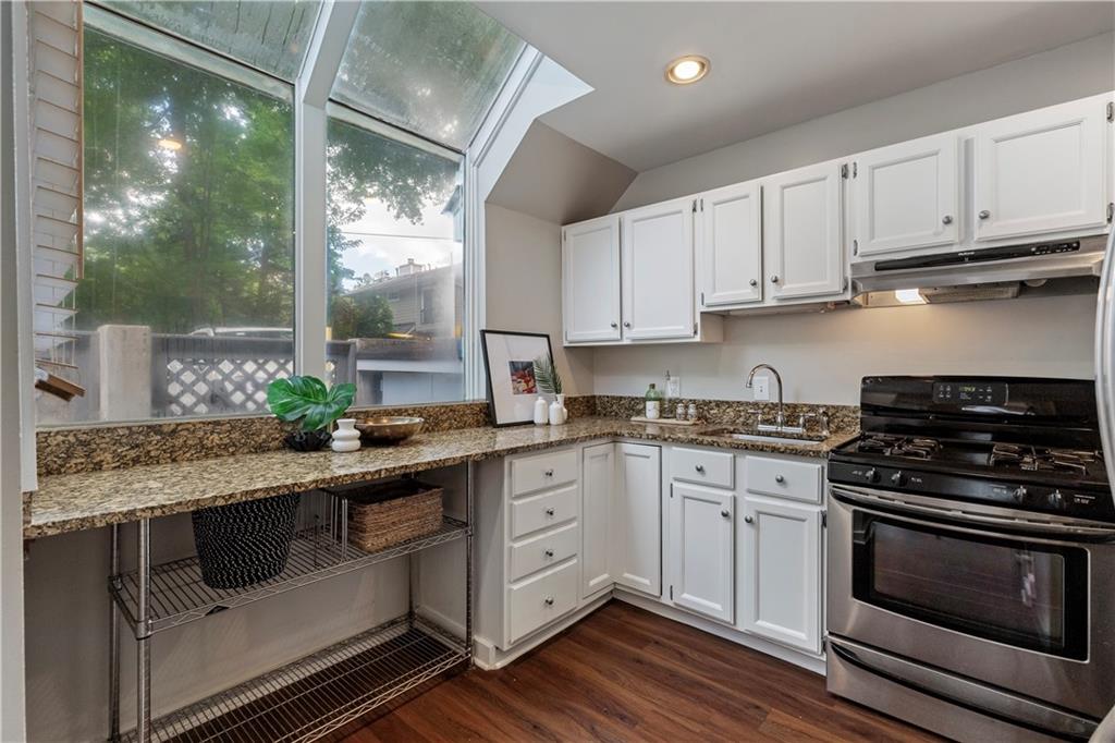 836 Saint Charles Avenue NE Unit I