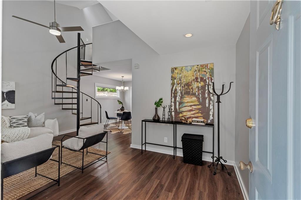 836 Saint Charles Avenue NE Unit I