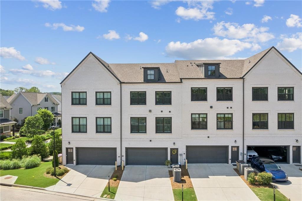 6930 Whitman Walk